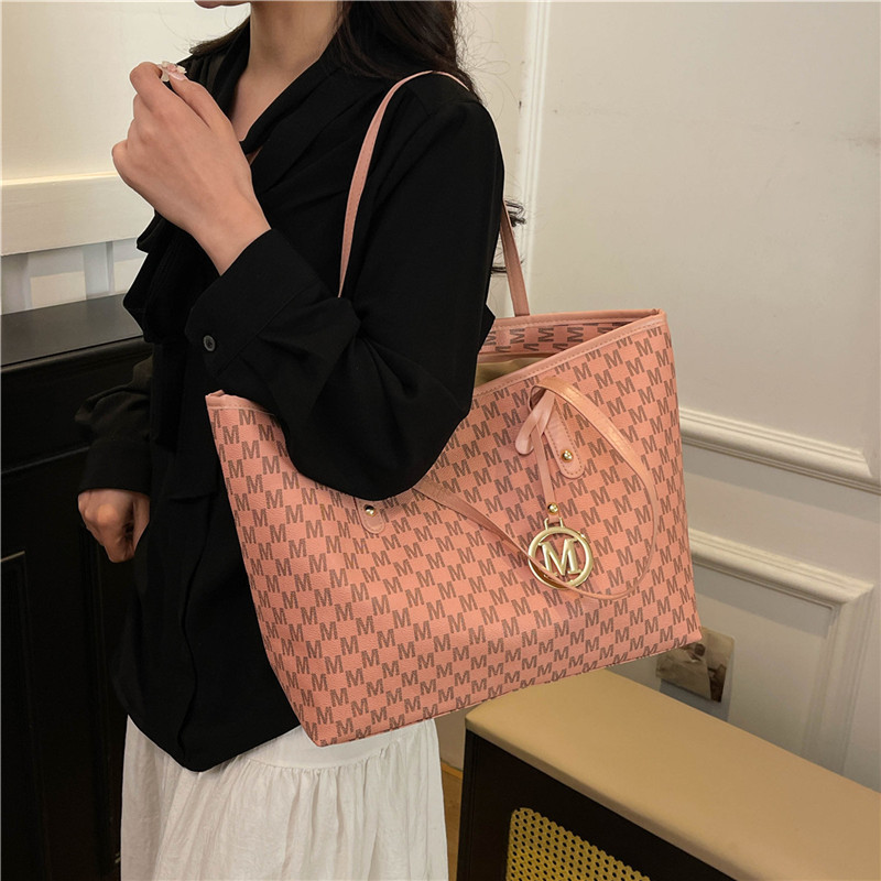 Large Capacity Commuting Tote  - Women Bags On Sale Clearance incelemesi ve fiyatı