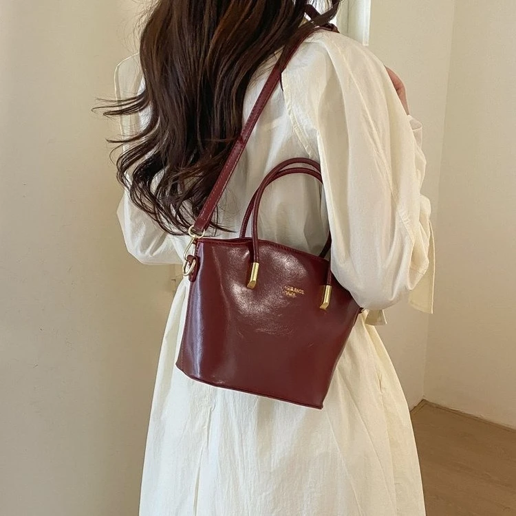 2026 New Red Bag Women's Super - Women'S Bags New Look incelemesi ve fiyatı